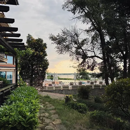 公寓 Garden, Pool And Sea View By Searent